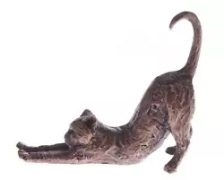 Buy Butler & Peach Detailed Small Solid Bronze Cat Stretching • 32.50£