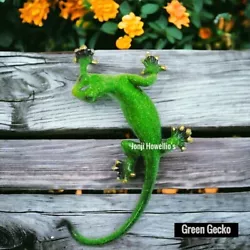 Buy Green Speckled Gecko Lizard Sculpture Garden Ornament Wall Art Home Decor Gift • 12.73£
